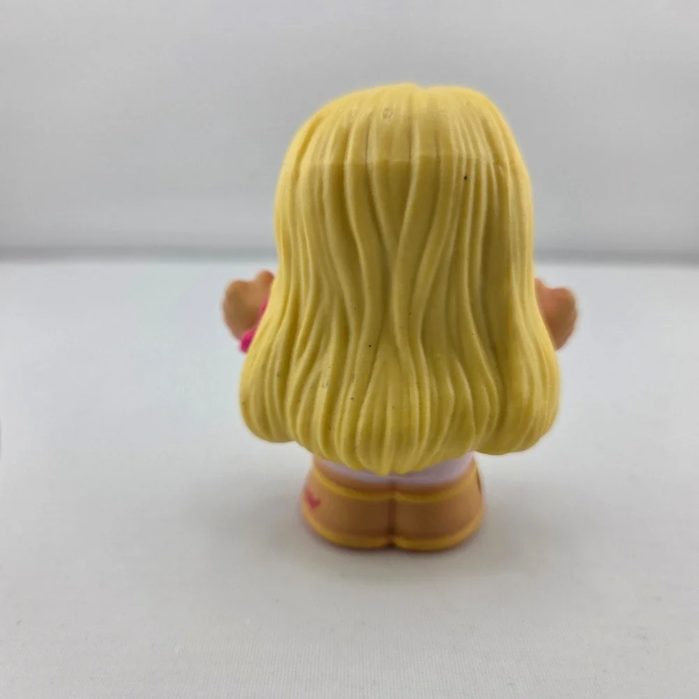 Fisher Price Little People Barbie Blonde Pink Shirt Checkered Skirt Figure 2022 - Picture 3 of 5